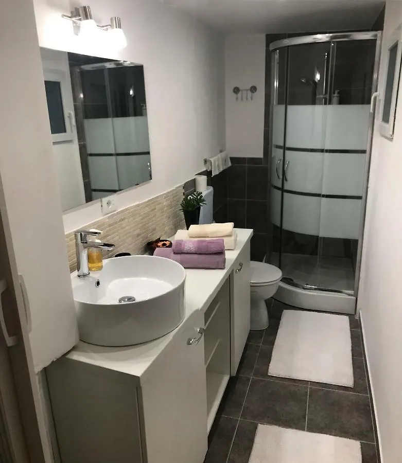 App Garibaldi Apartman Fiume